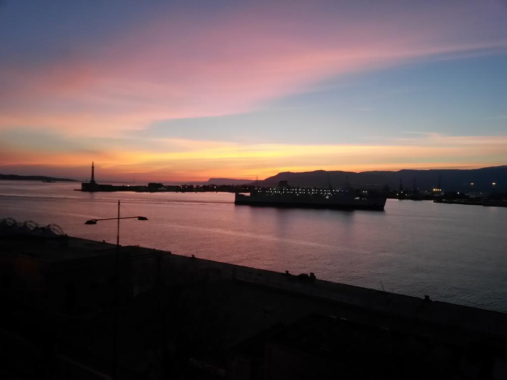 Garibaldi R&B Bed & Breakfast Messina Ruang foto