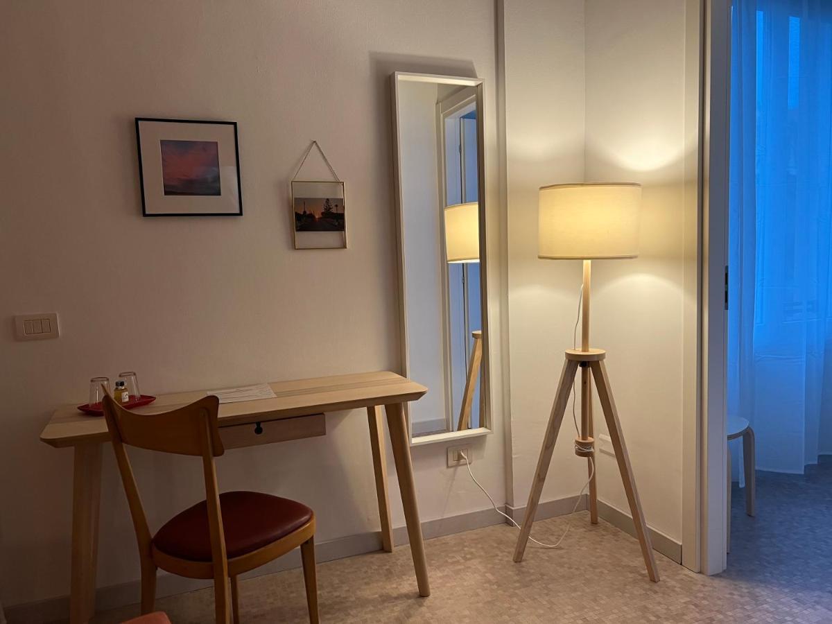 Garibaldi R&B Bed & Breakfast Messina Bagian luar foto