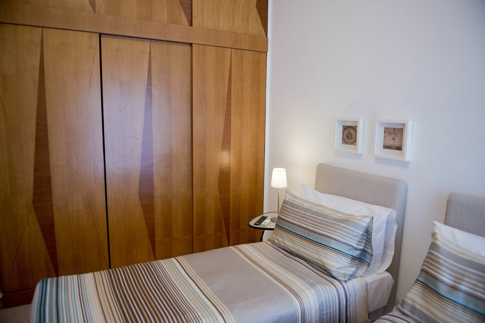 Garibaldi R&B Bed & Breakfast Messina Bagian luar foto